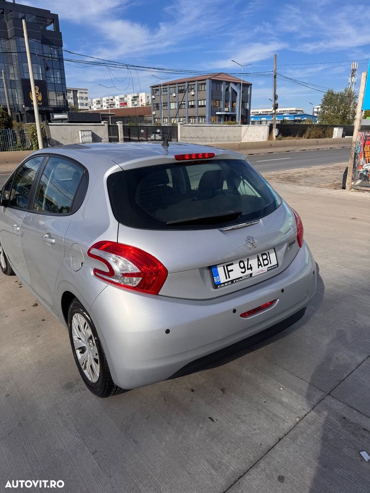 Peugeot 208 1.6 e-HDi FAP STT Active - 4