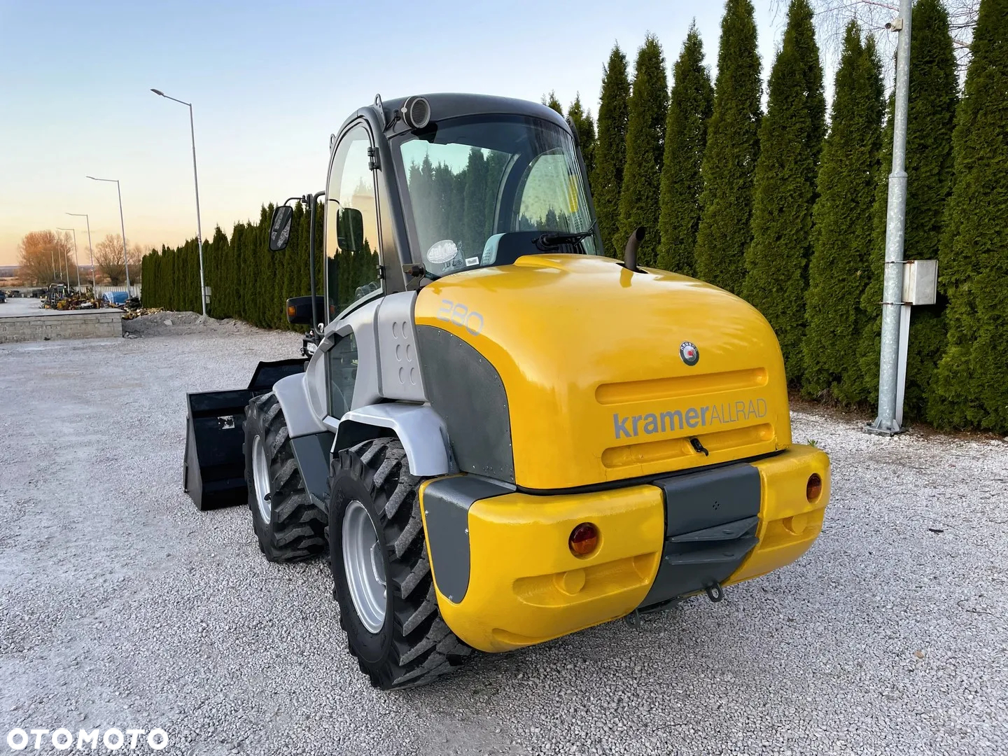 Kramer 280 / ŁADNA! / Z NIEMIEC / ZWINNA I SILNA / UDŹWIG 1800KG / ORYGINAŁ / 418 318 420 520 312 320 380 480 - 5