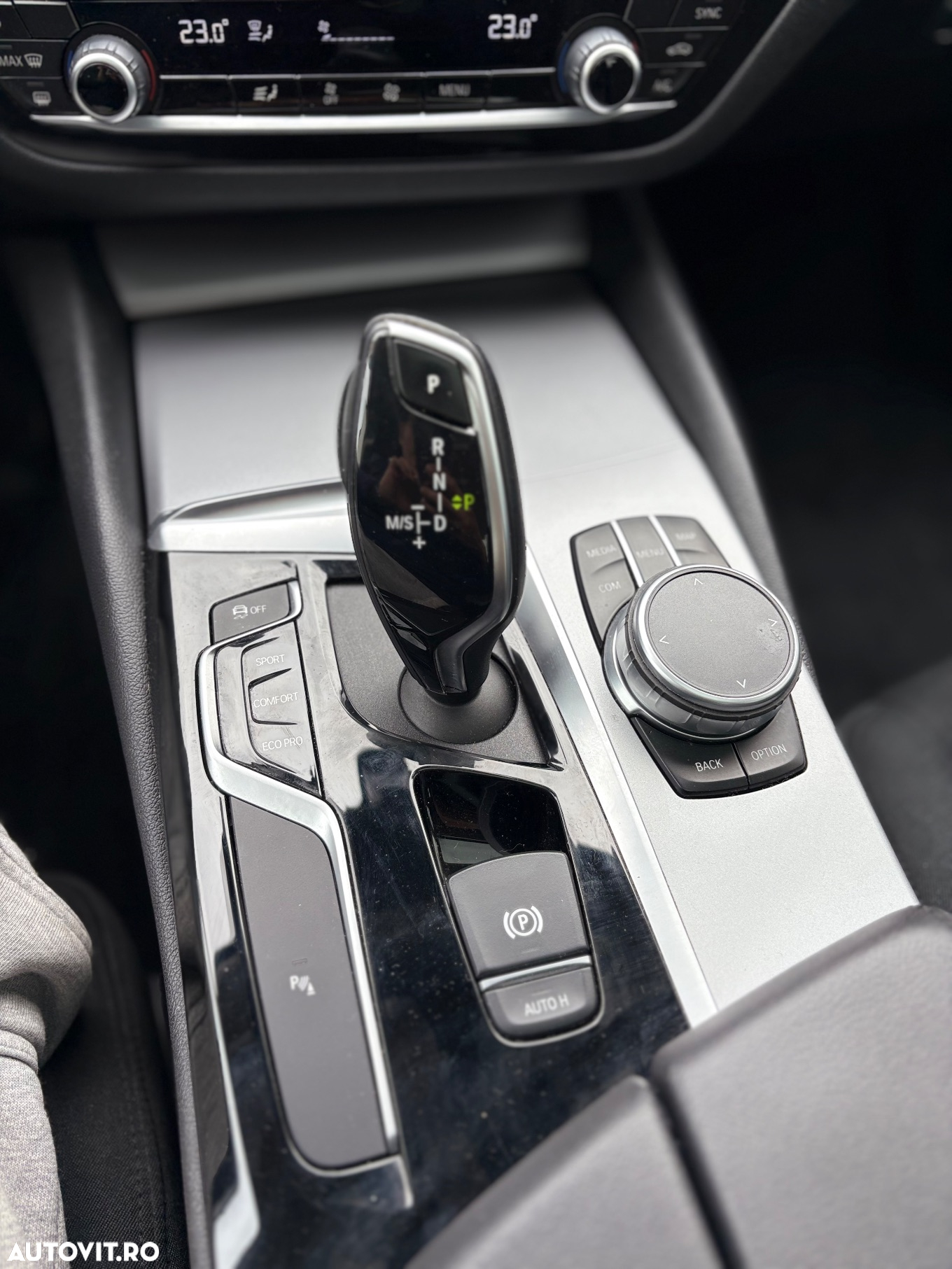BMW Seria 5 520d AT MHEV - 12