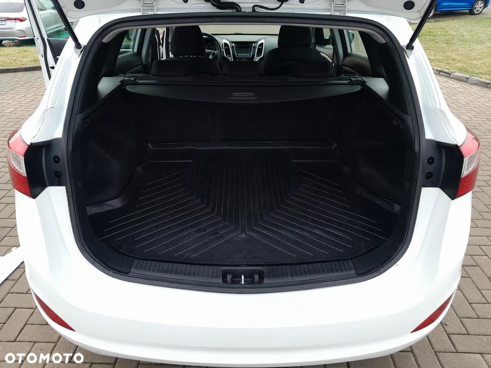Hyundai i30 1.6 D Comfort - 17