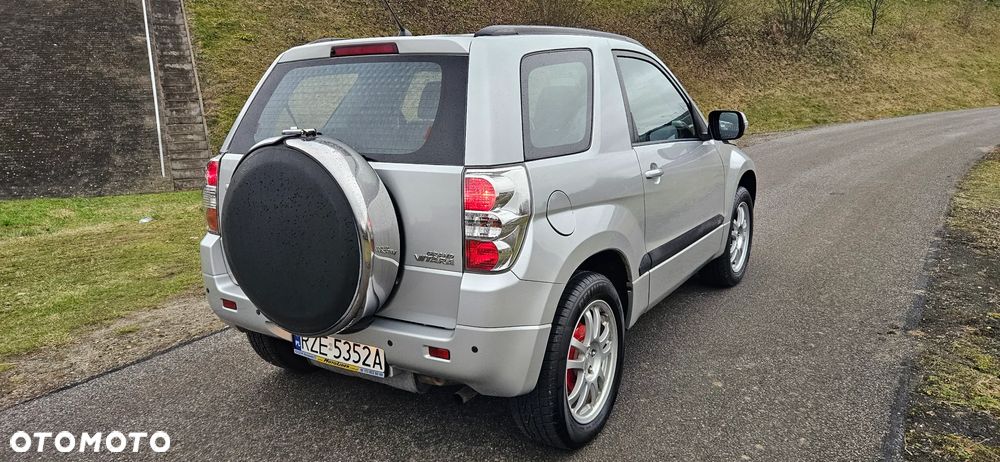 Suzuki Grand Vitara 1.6 Comfort EU5 - 5
