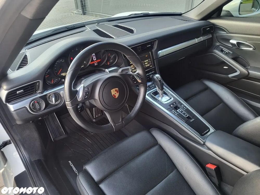 Porsche 911 Carrera PDK - 2