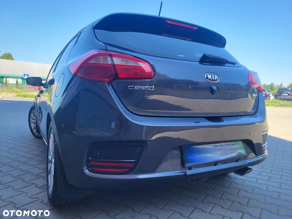 Kia Ceed 1.4 CVVT ISG Dream-Team Edition - 25