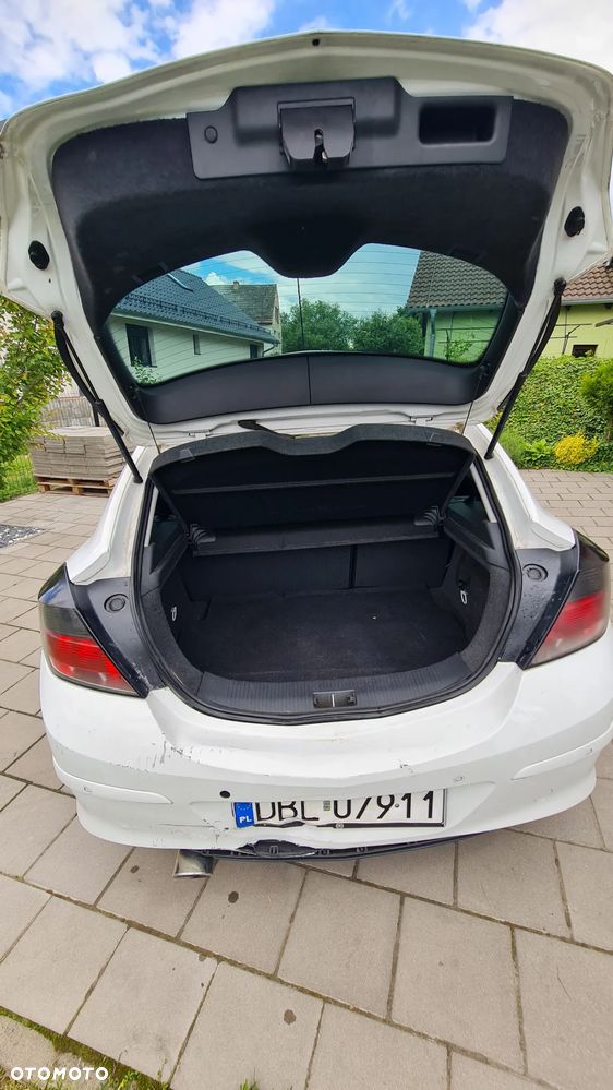 Opel Astra 2.0 Turbo Cosmo - 10