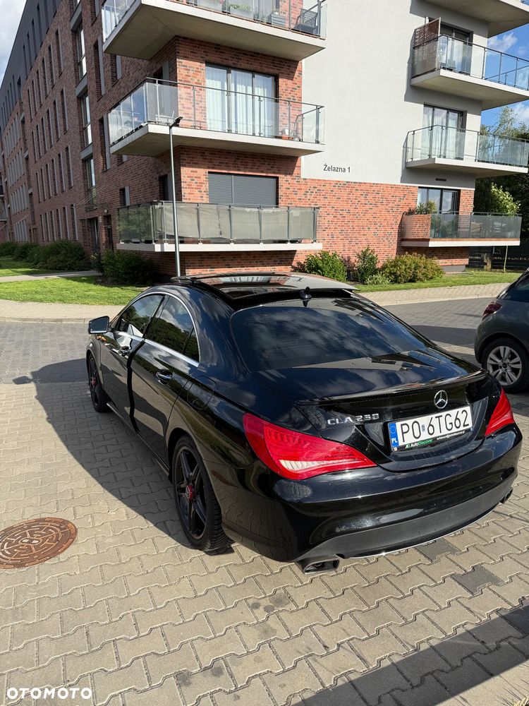 Mercedes-Benz CLA 250 7G-DCT - 2