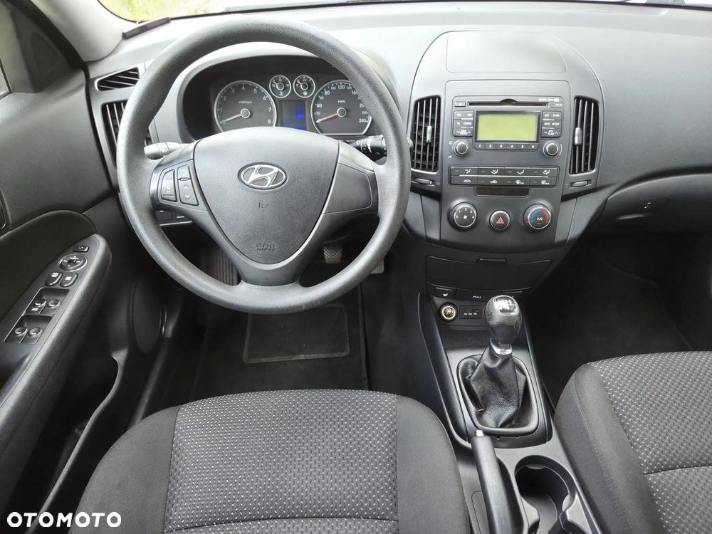 Hyundai i30 1.4 FIFA WM Edition - 14