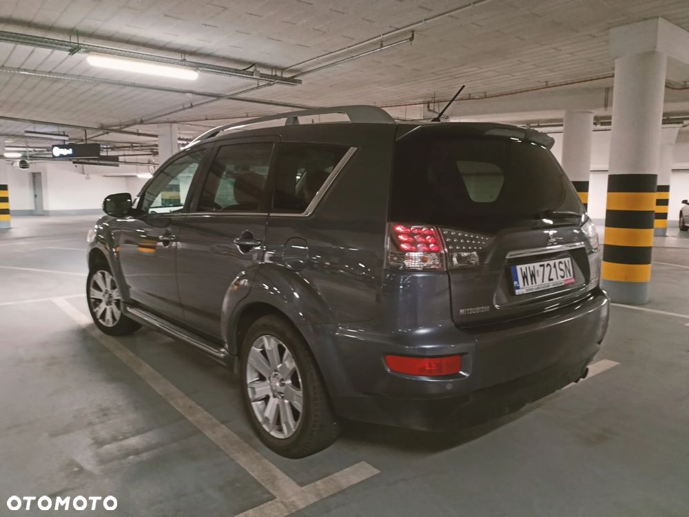 Mitsubishi Outlander 2.0 DID Instyle NAVI - 15