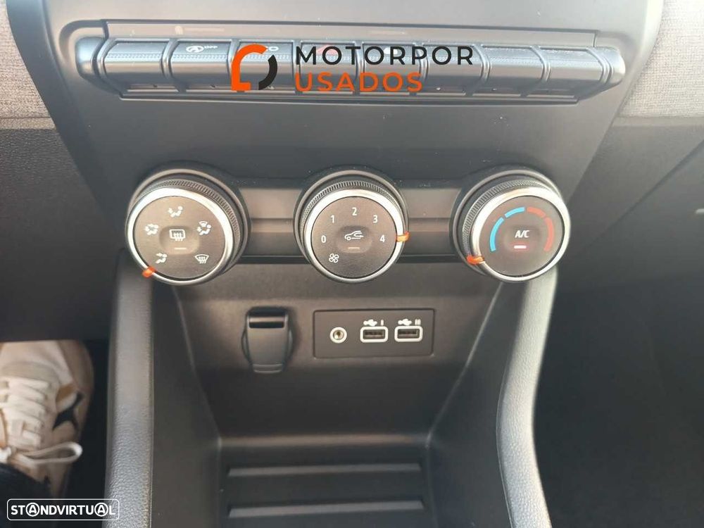 Renault Clio 1.0 TCe Evolution Bi-Fuel - 16