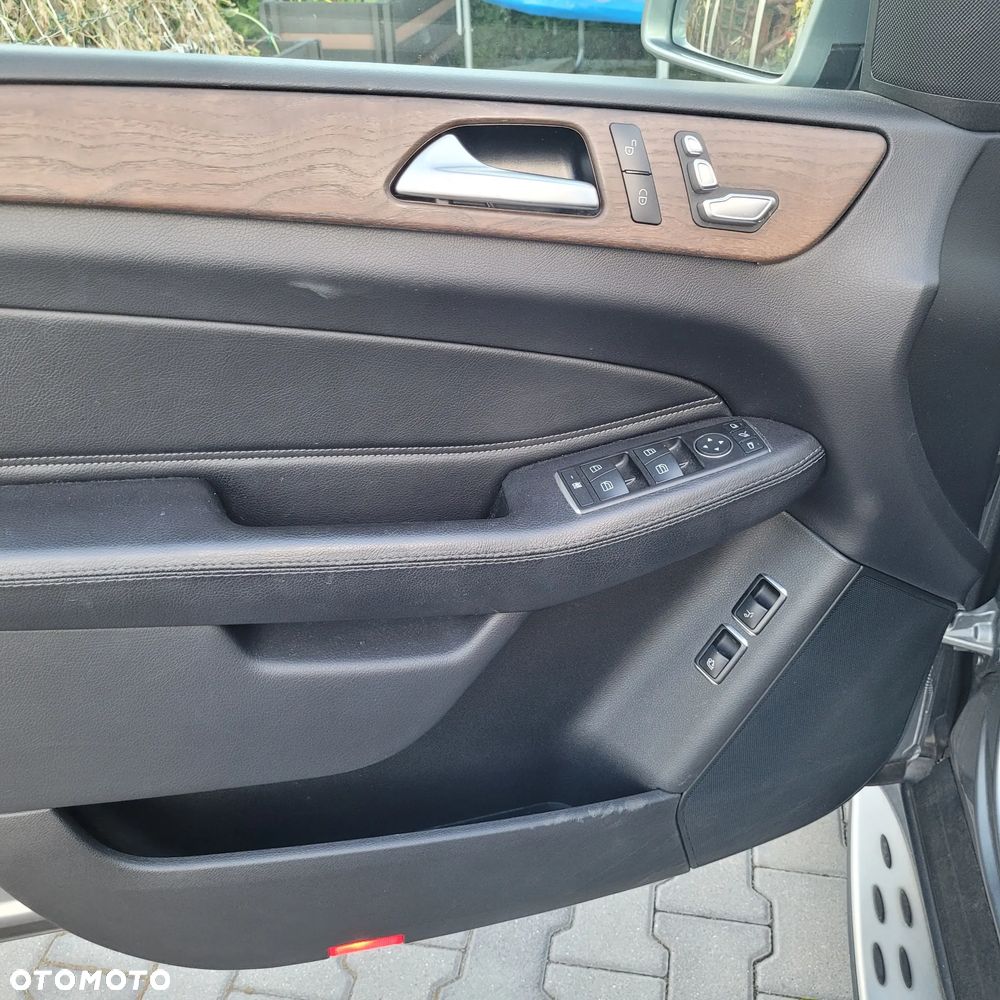 Mercedes-Benz GLE 350 d 4-Matic - 12