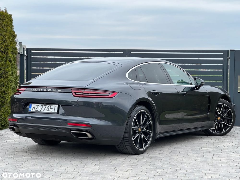 Porsche Panamera 4 - 20