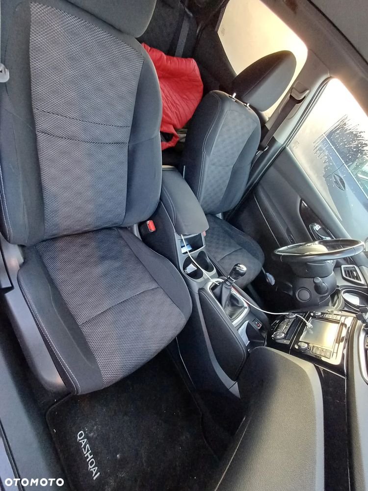 Nissan Qashqai - 13