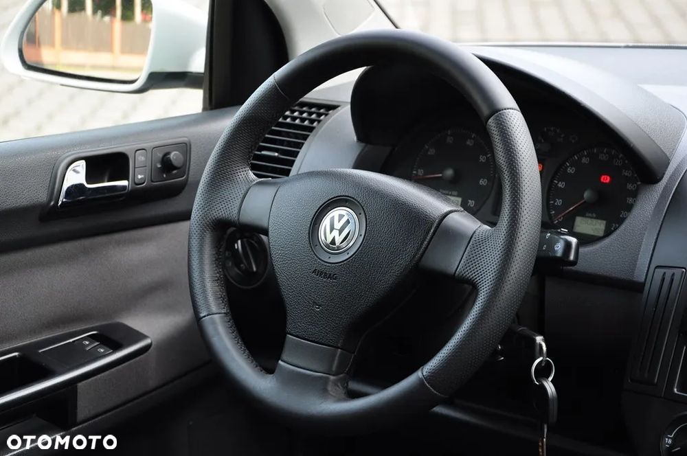 Volkswagen Polo 1.4 Comfortline - 8