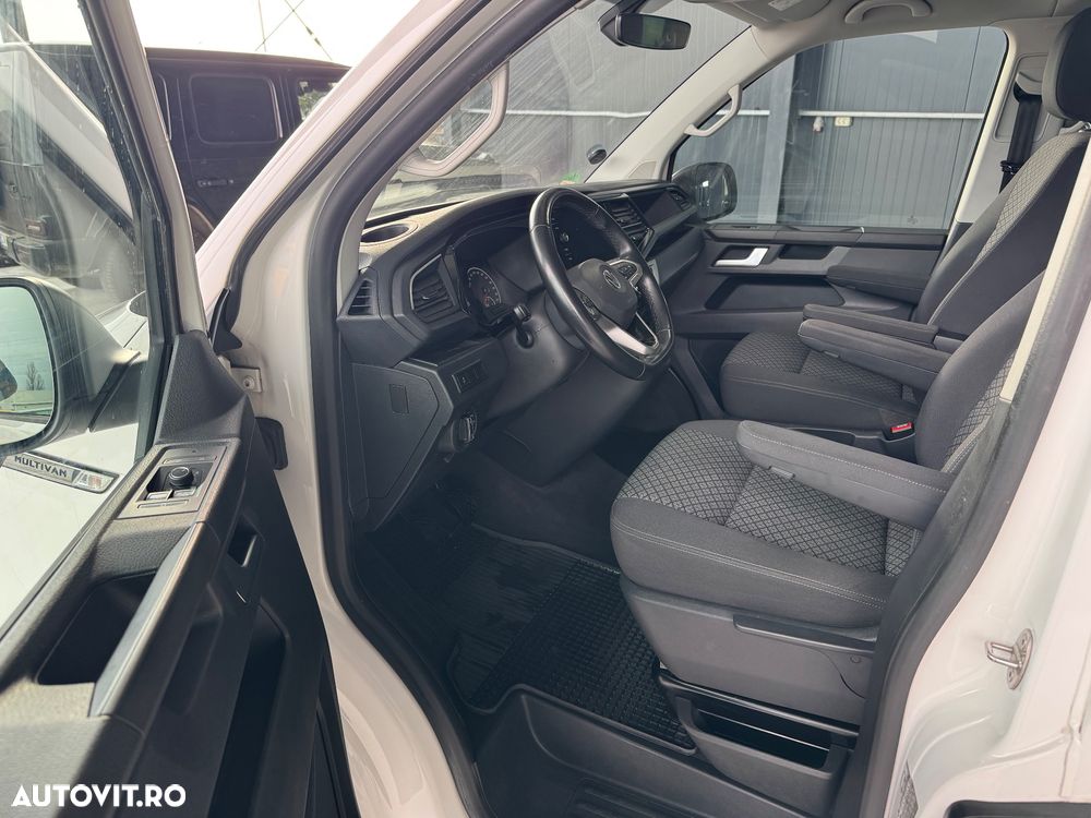 Volkswagen Multivan - 13