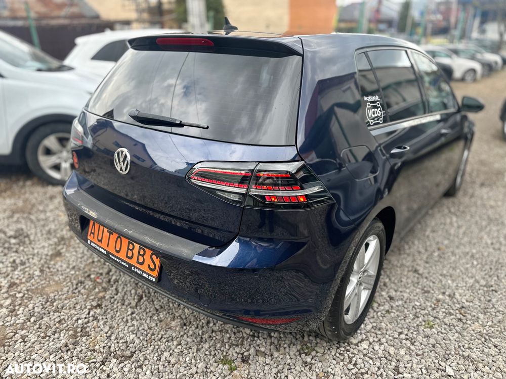 Volkswagen Golf 1.6 TDI BlueMotion Technology DSG Trendline - 3