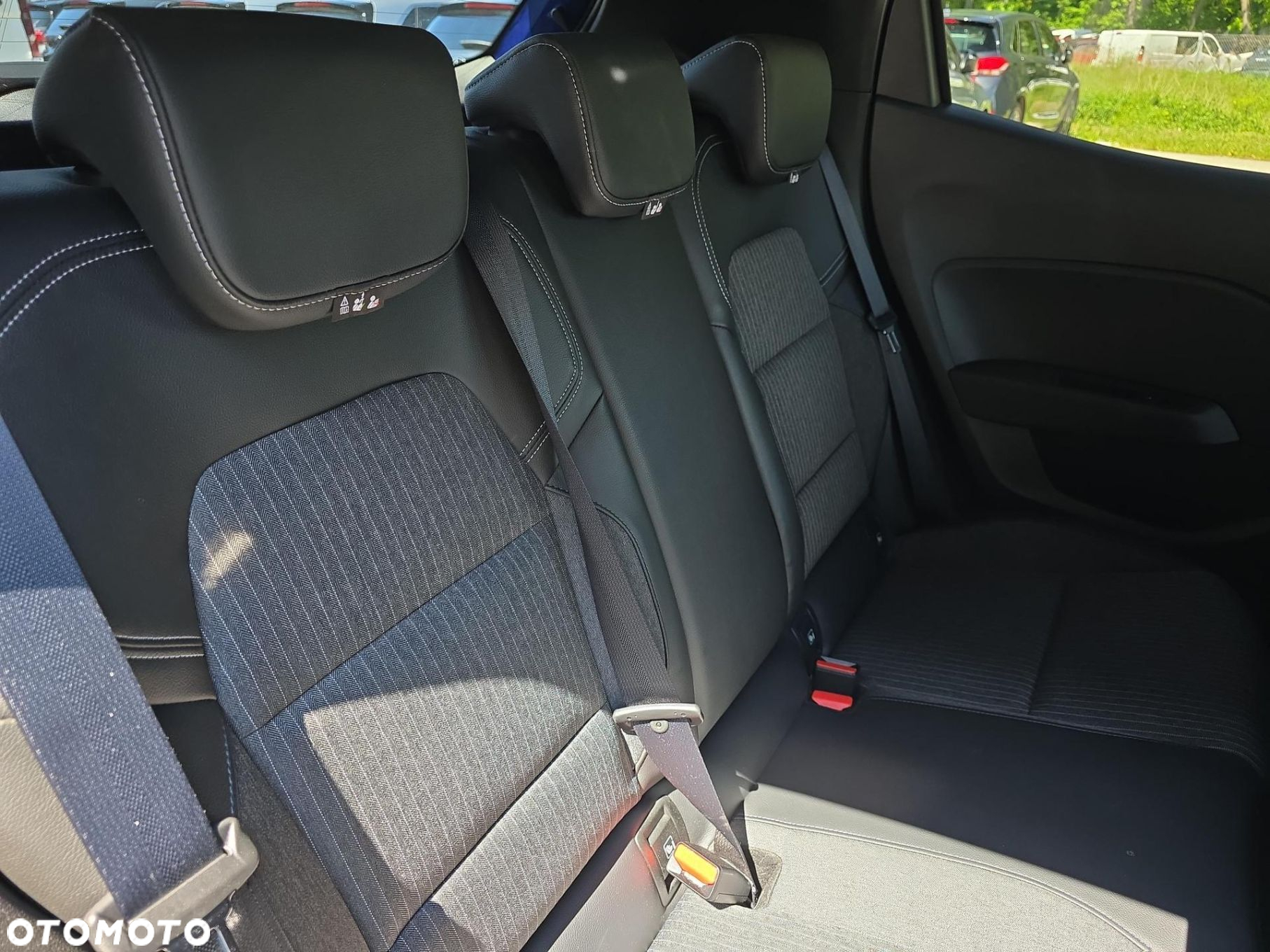 Renault Clio 1.0 TCe Techno - 11