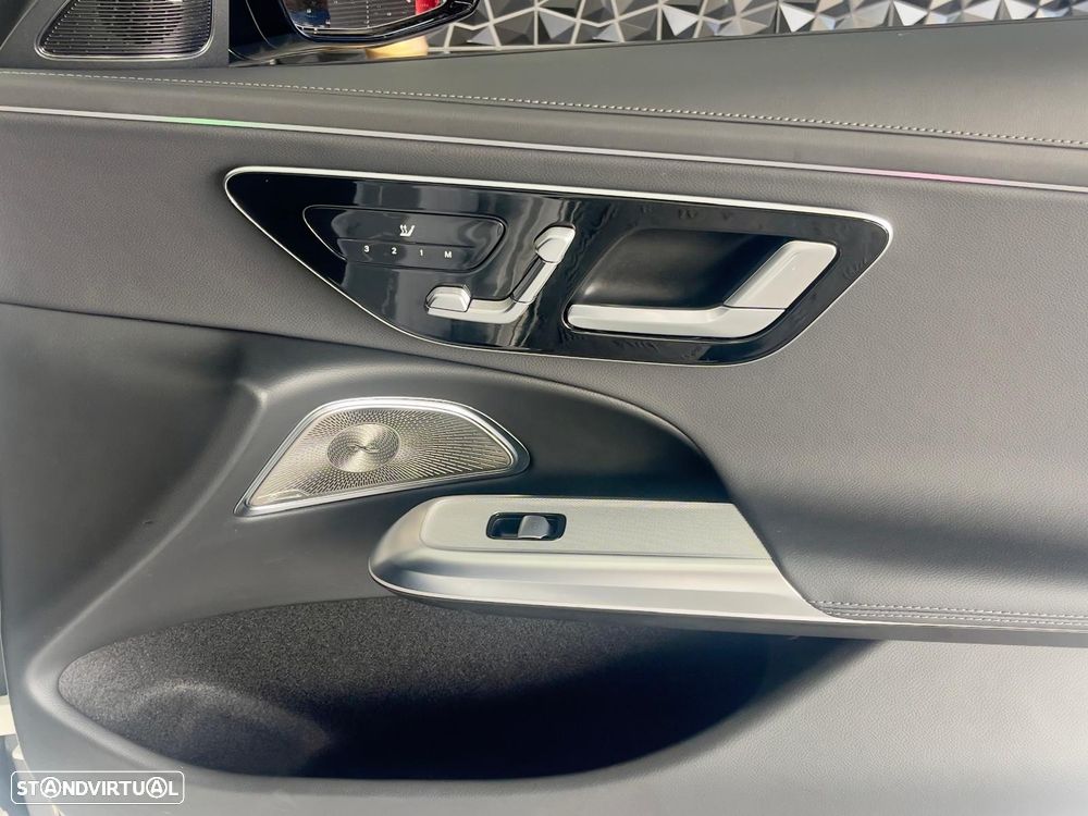 Mercedes-Benz E 300 de 9G-TRONIC AMG Line - 46