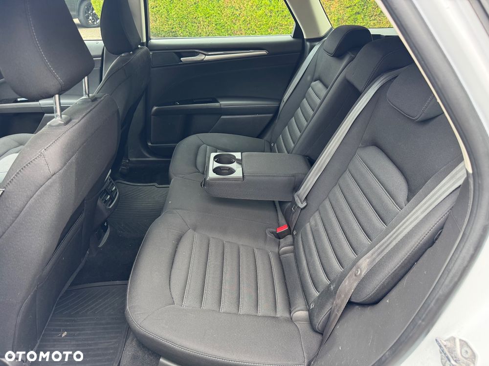 Ford Mondeo - 17