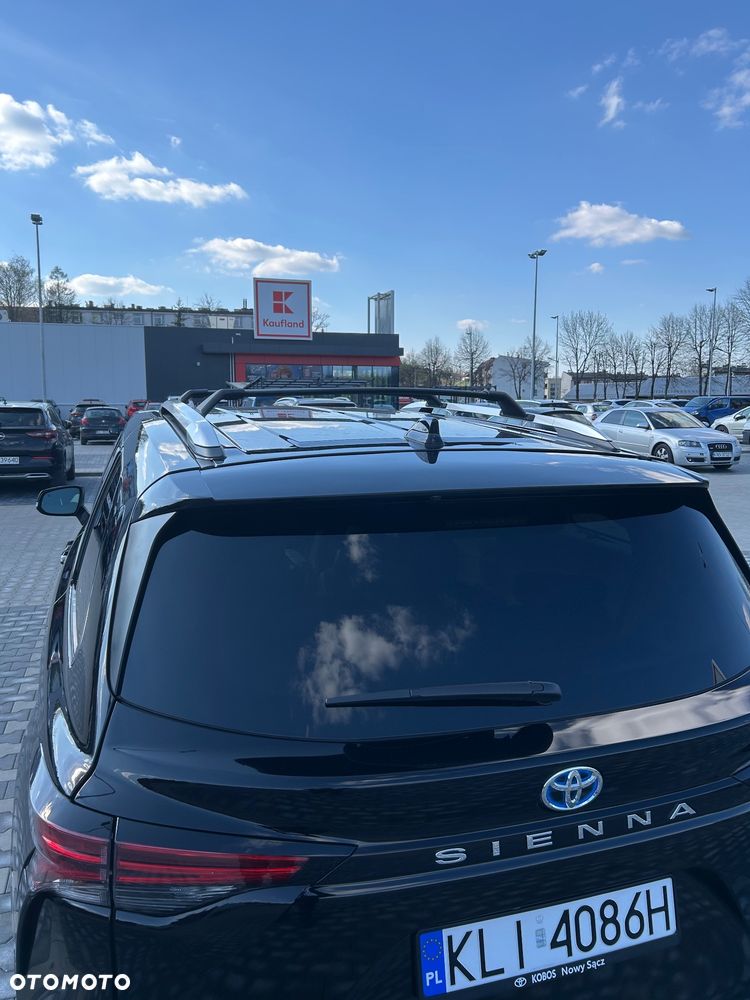 Toyota Sienna - 9