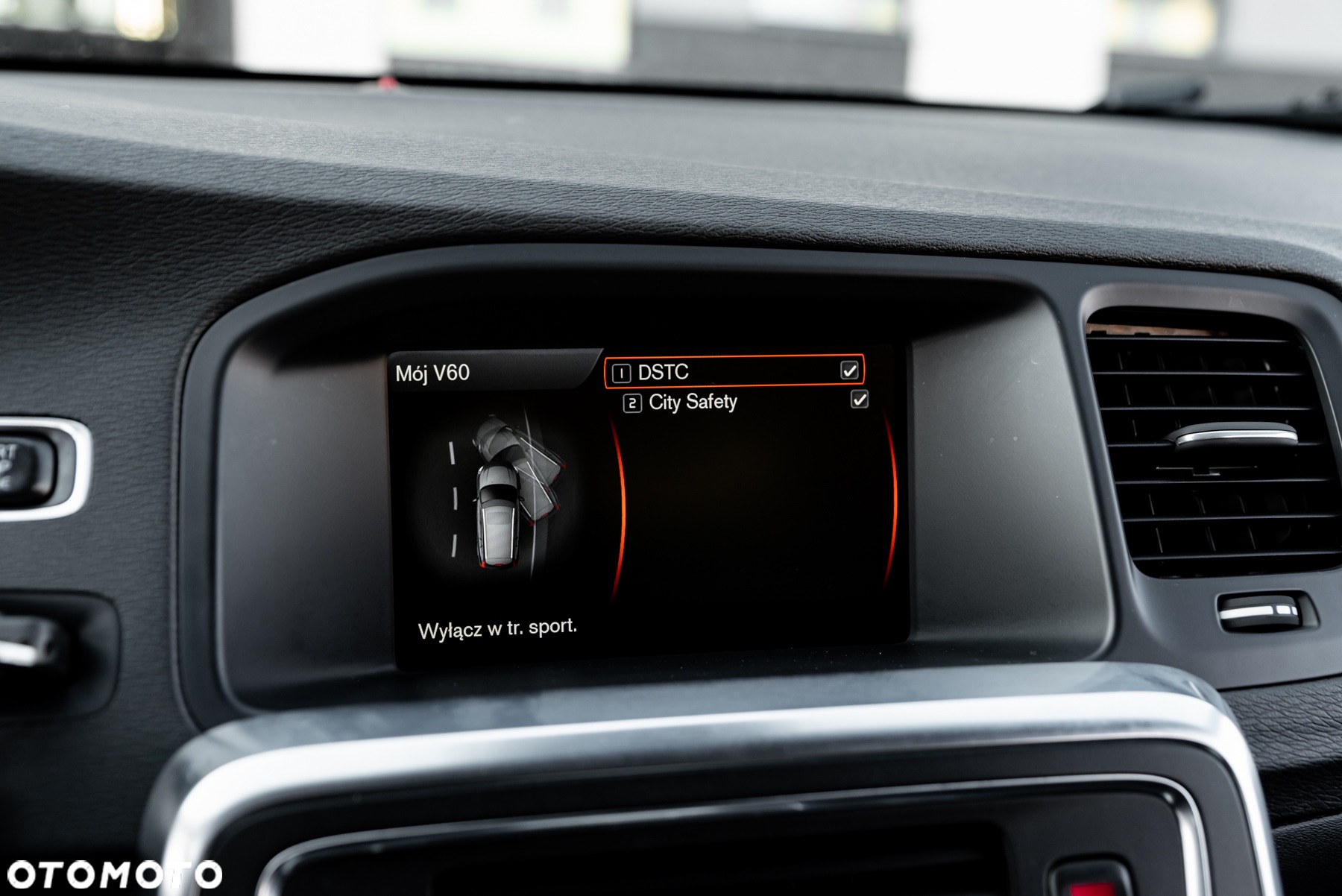 Volvo V60 D4 AWD Geartronic Momentum - 33
