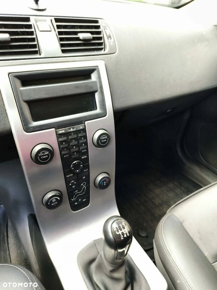 Volvo V50 2.0D - 12