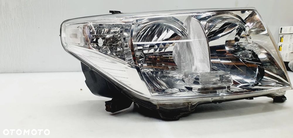 TOYOTA LAND CRUISER 200 08-11 Lampa Prawa Przód EU - 3
