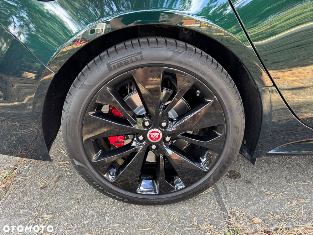 Jaguar XF 2.0 P300 AWD R-Dynamic Black - 40