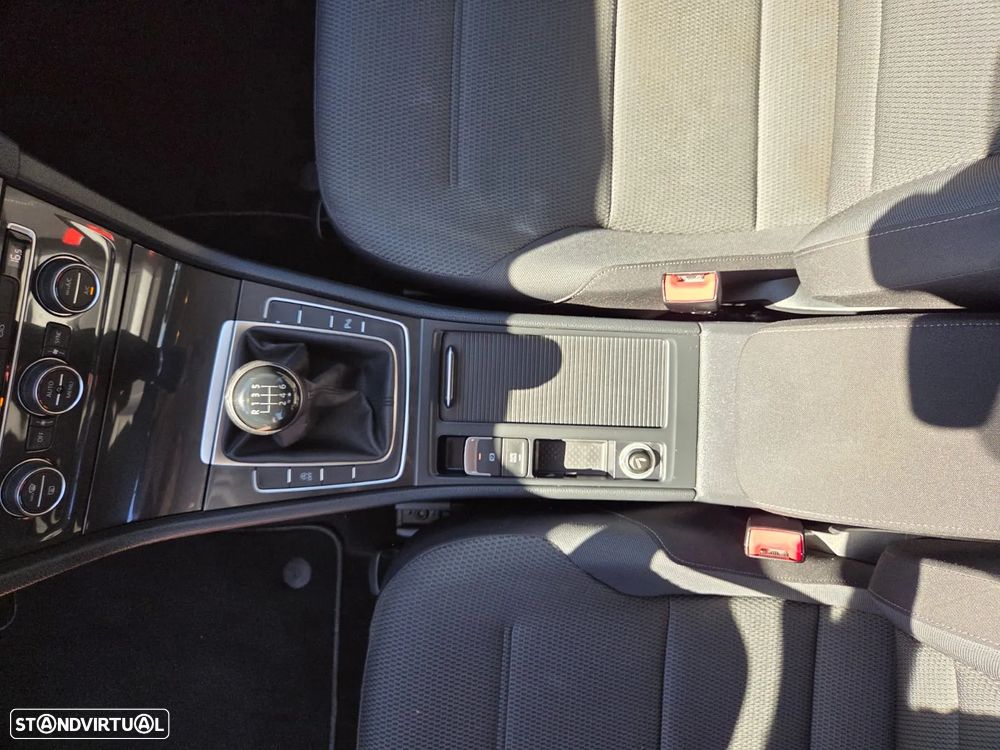 VW Golf 1.0 TSI Confortline - 20