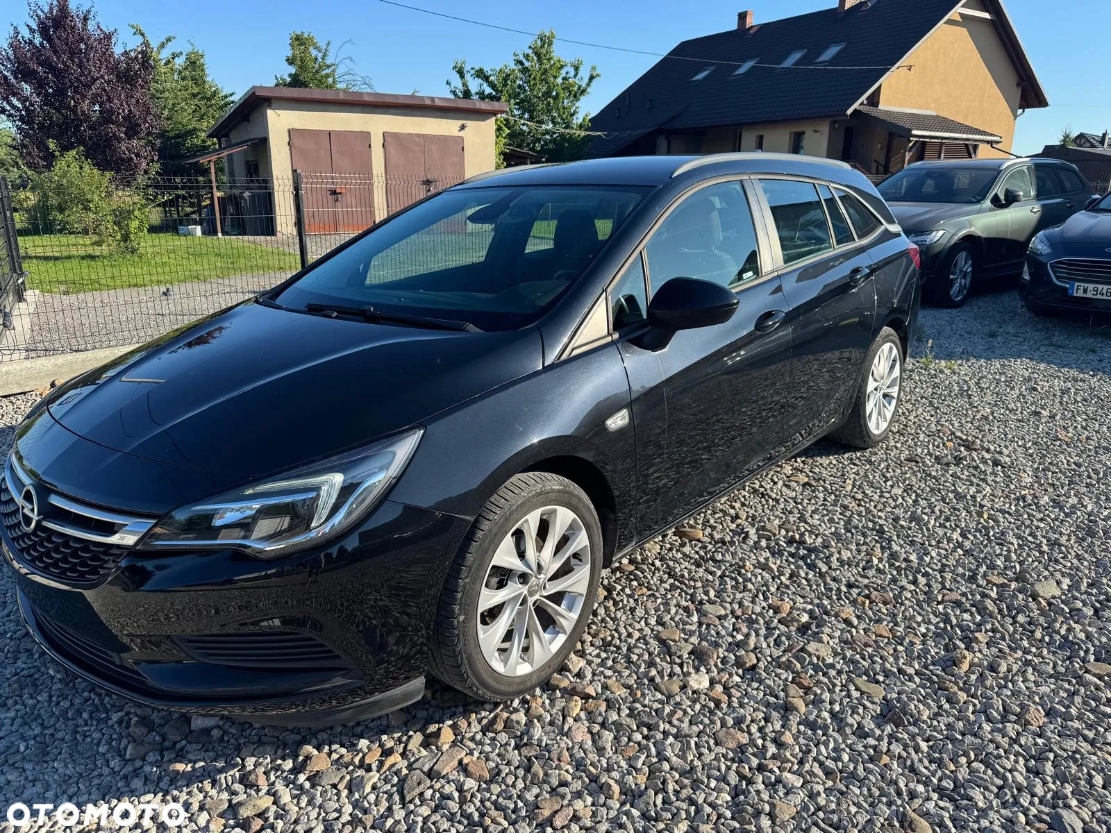 Opel Astra IV 1.6 CDTI Essentia - 3