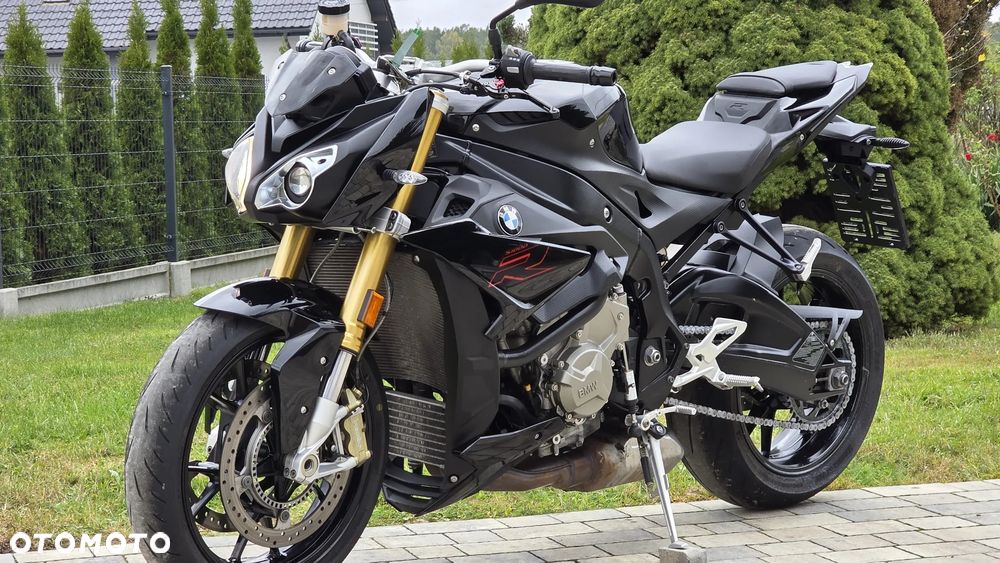 BMW S - 23
