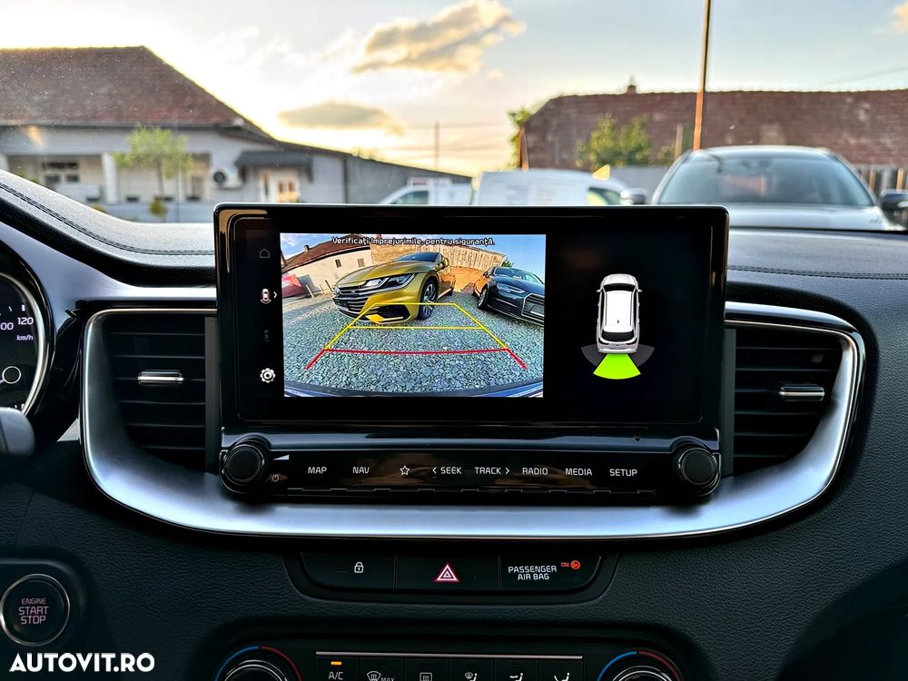 Kia Ceed - 14