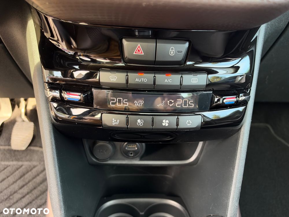 Peugeot 2008 120 VTI Allure - 27