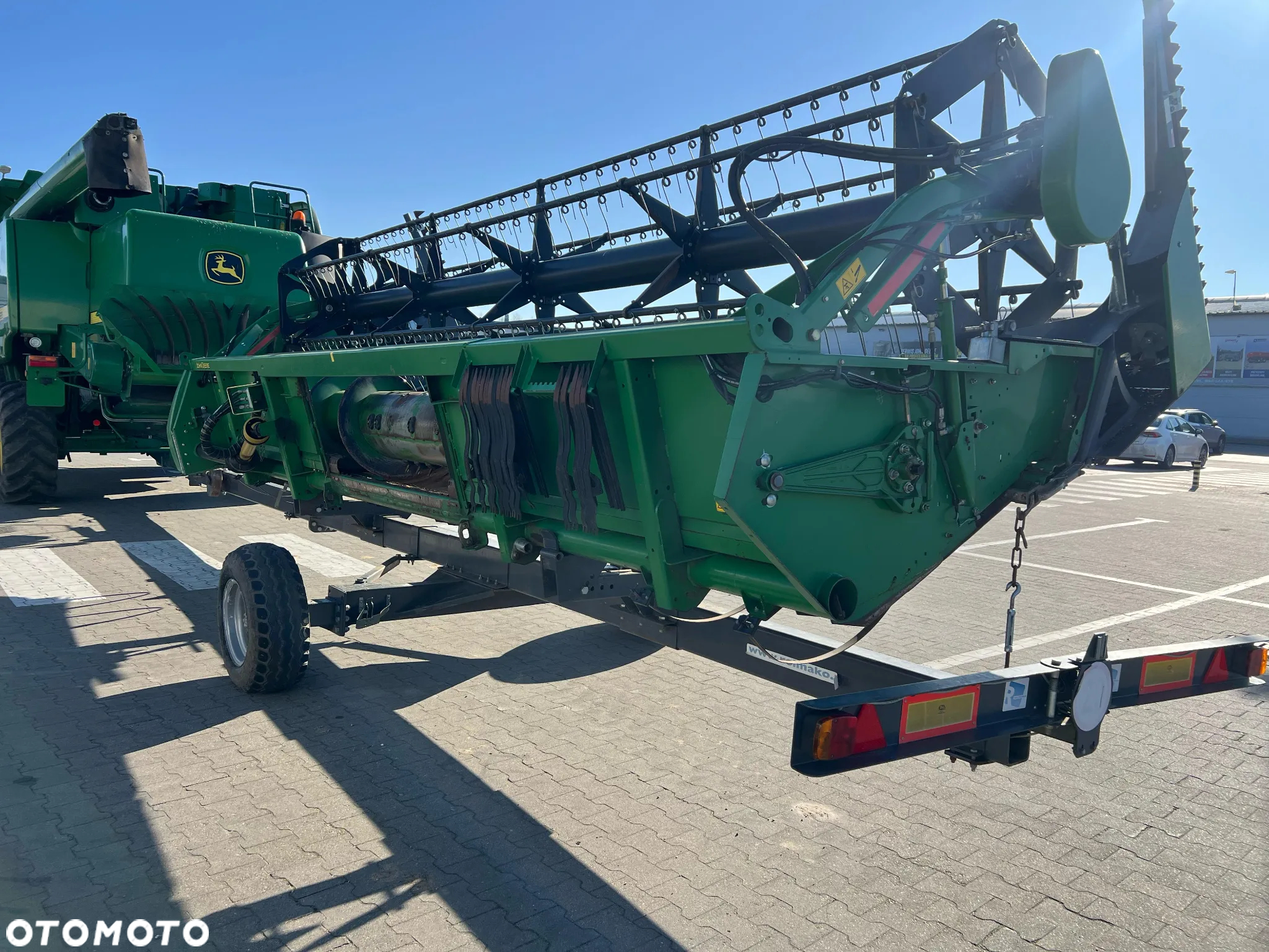 John Deere W650 - 14