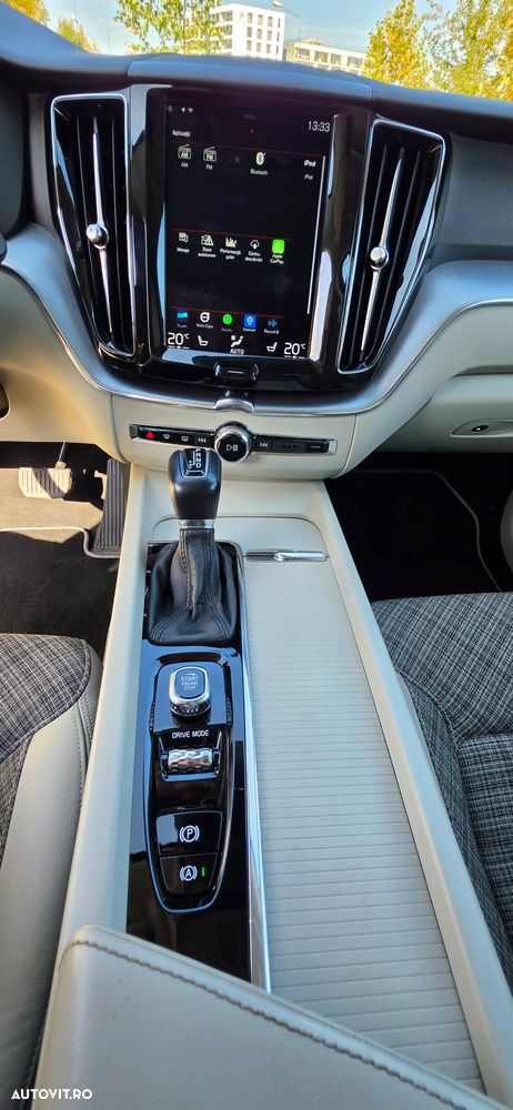 VOLVO XC60 2018 — imagine 22