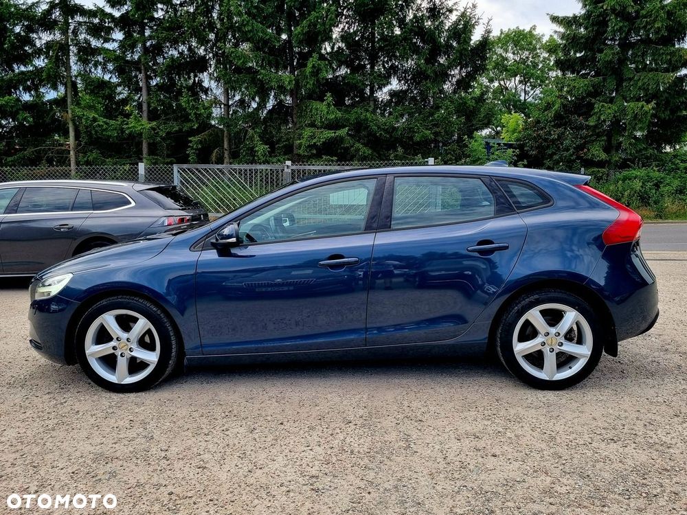 Volvo V40 D2 Momentum - 8