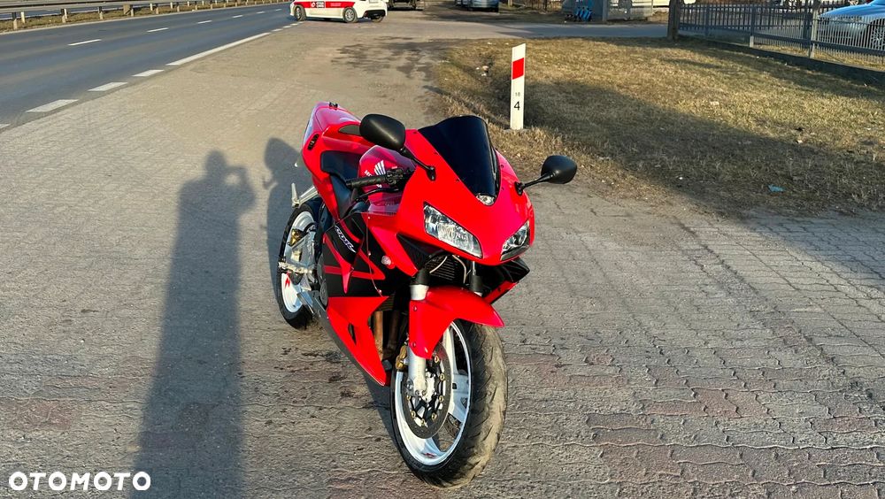 Honda CBR - 6