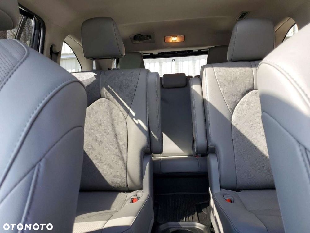 Toyota Highlander - 12