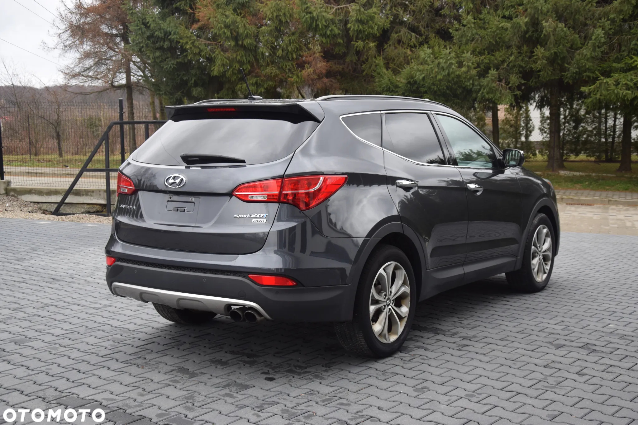 Hyundai Santa Fe 2.0 T Sport Utility - 13
