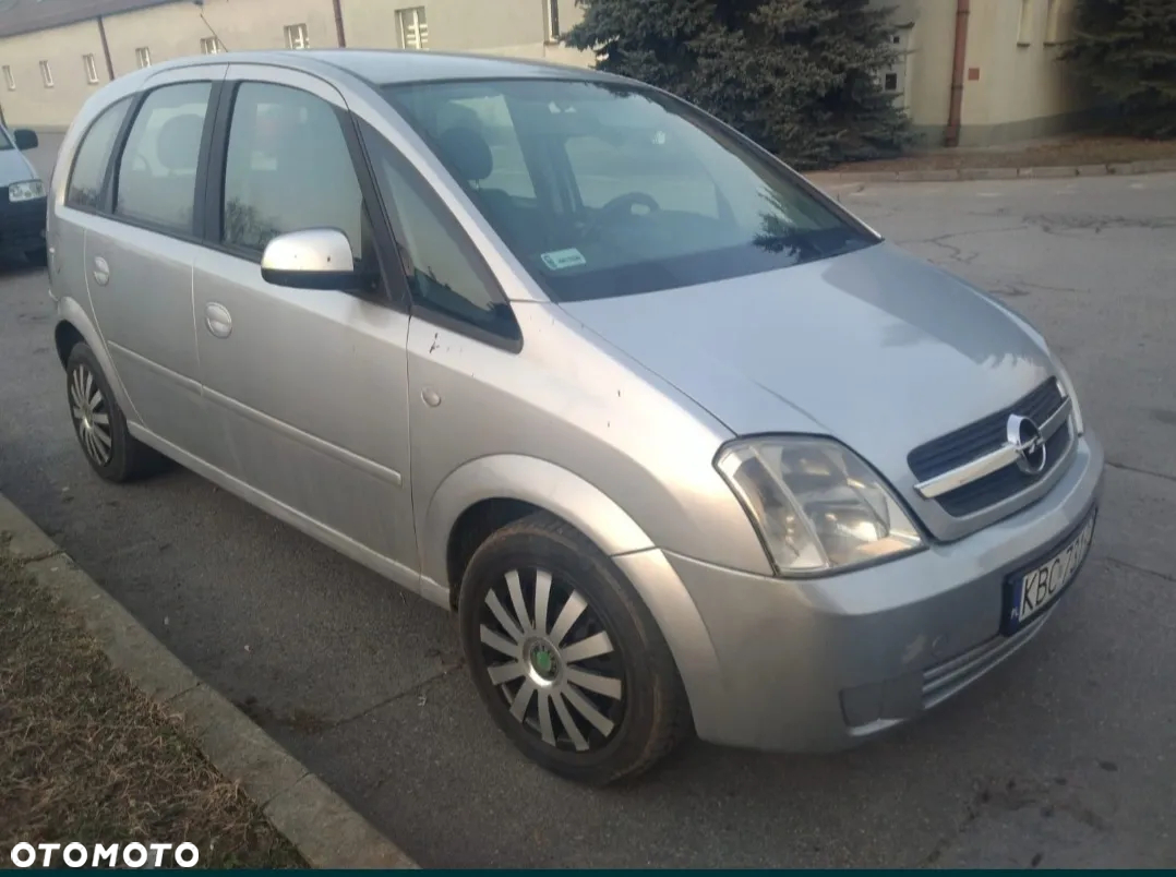 Opel Meriva 1.6 16V (Essentia) - 2