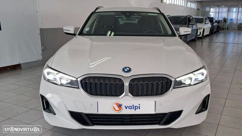 BMW 320 e Auto - 4