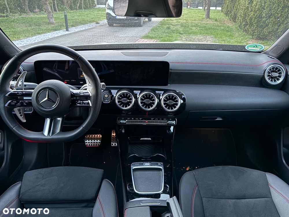 Mercedes-Benz CLA 200 mHEV AMG Line 7G-DCT - 9