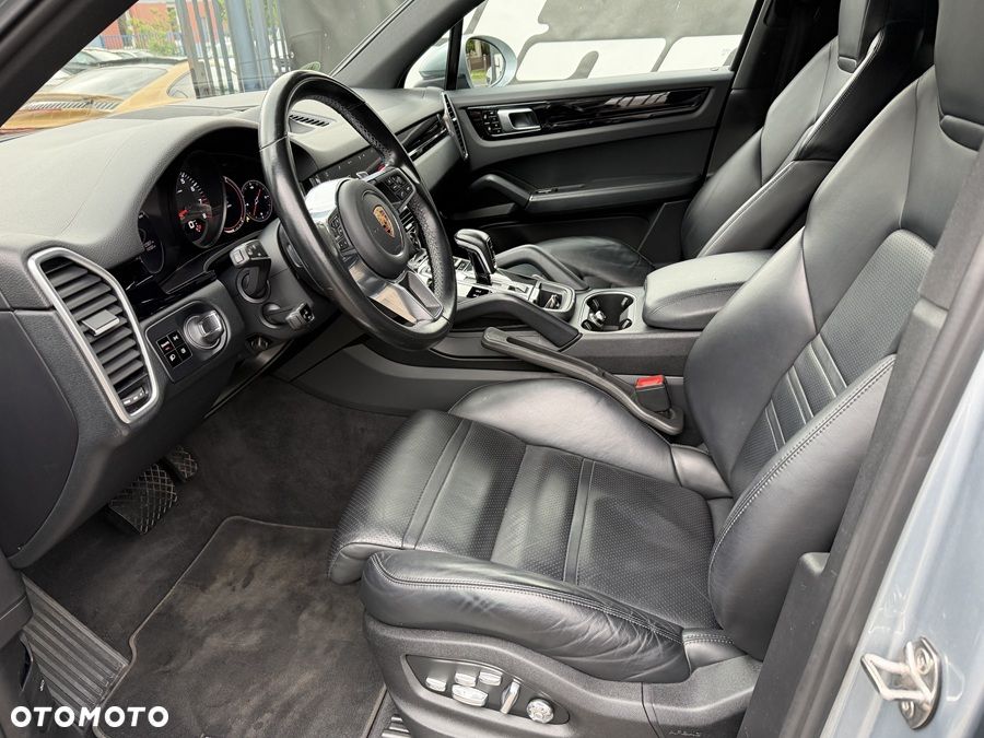 Porsche Cayenne Tiptronic S - 15