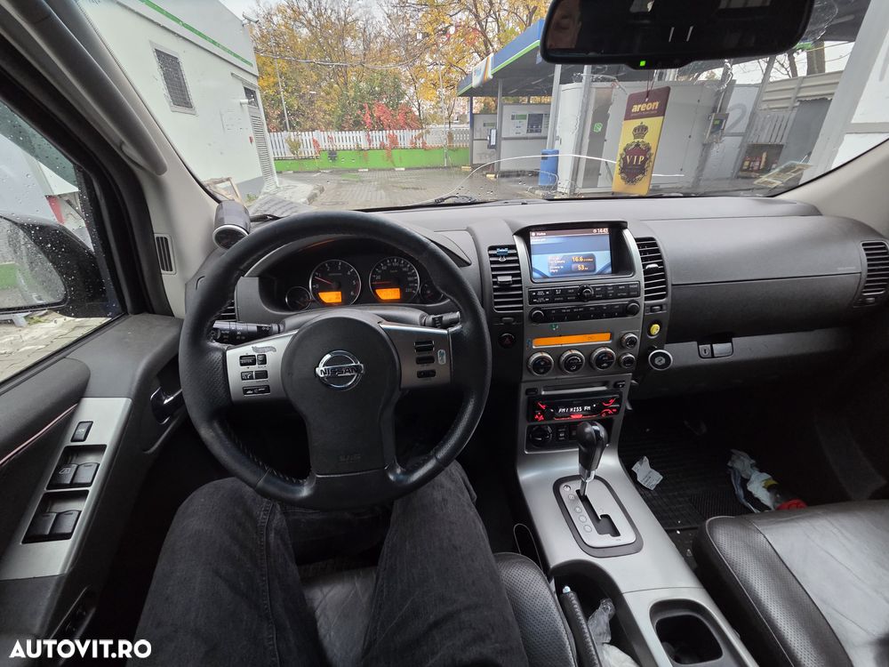 Nissan Pathfinder 2.5 dCi Aut LE - 4