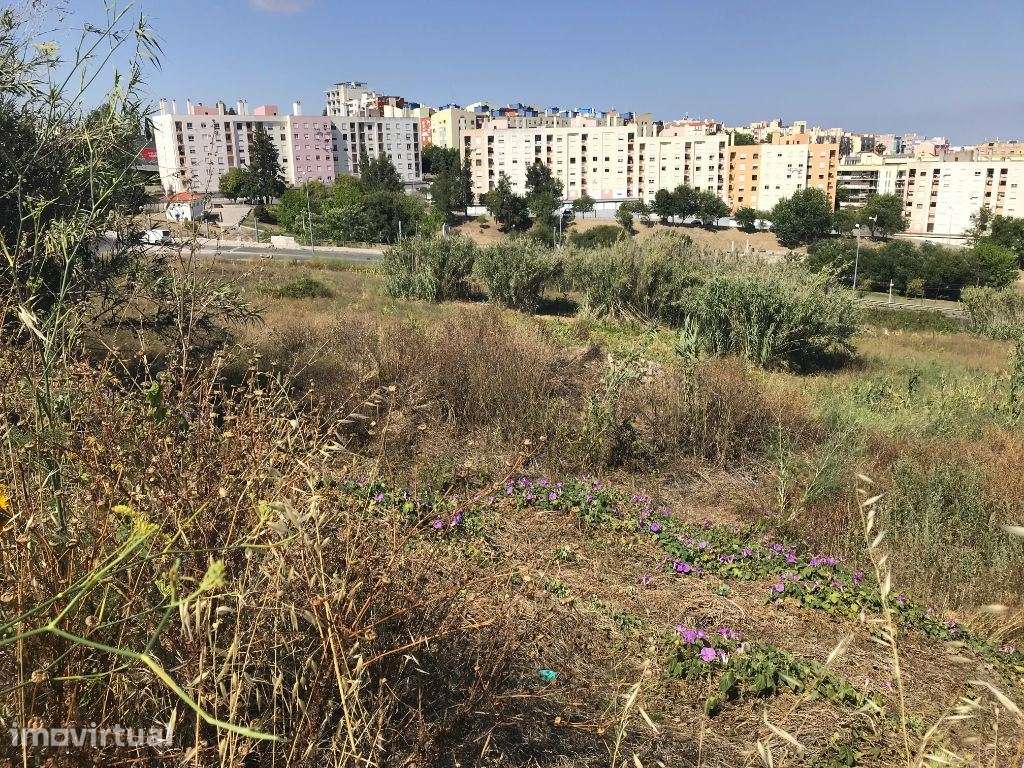 Terreno para construção com 8.800m2,  Monte Caparica perto de praias - Grande imagem: 5/25