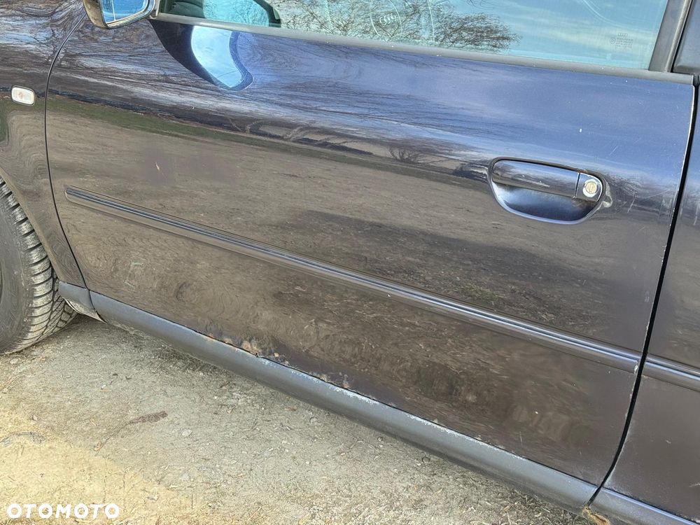 Audi A3 3-drzwiowe 1.6 Ambition - 16