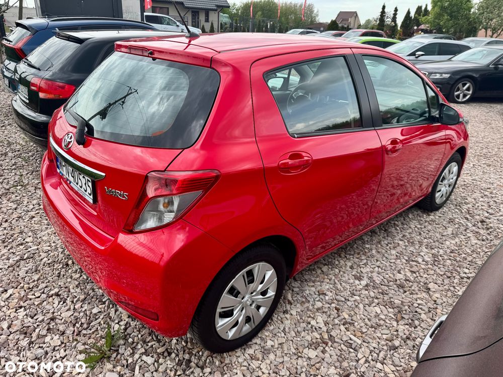 Toyota Yaris - 4