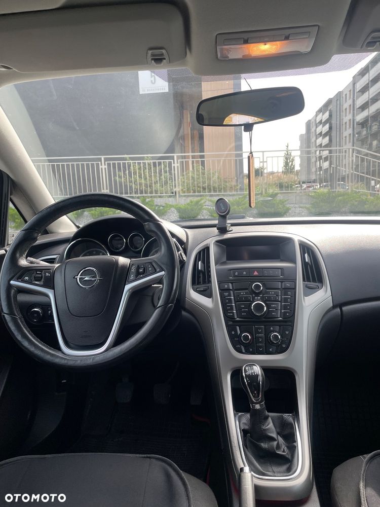 Opel Astra 1.4 T Enjoy - 12