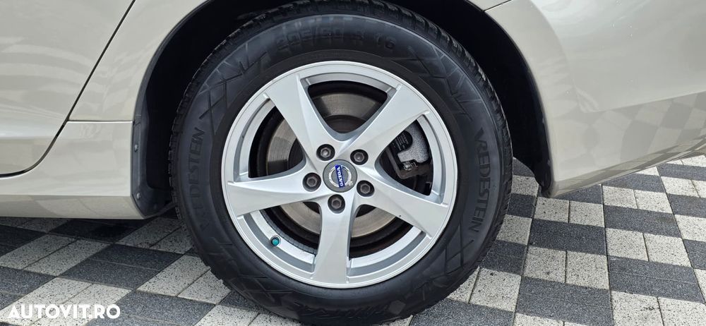 Volvo S60 - 12