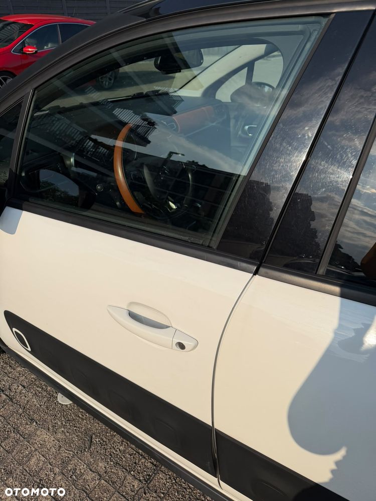 Citroën C3 1.2 PureTech Shine S&S EAT6 - 22