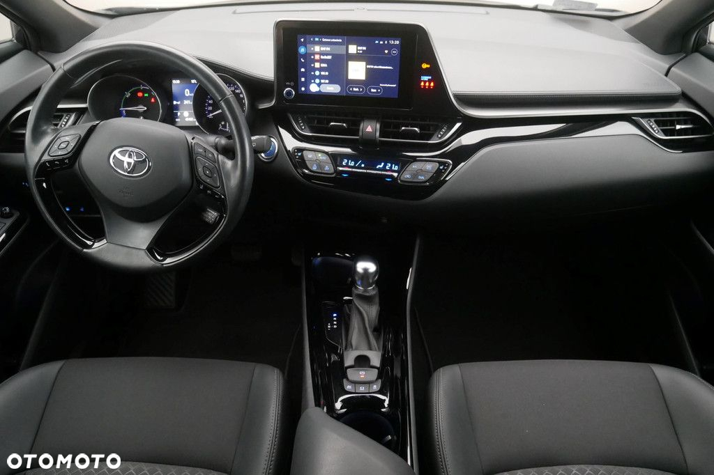 Toyota C-HR - 8