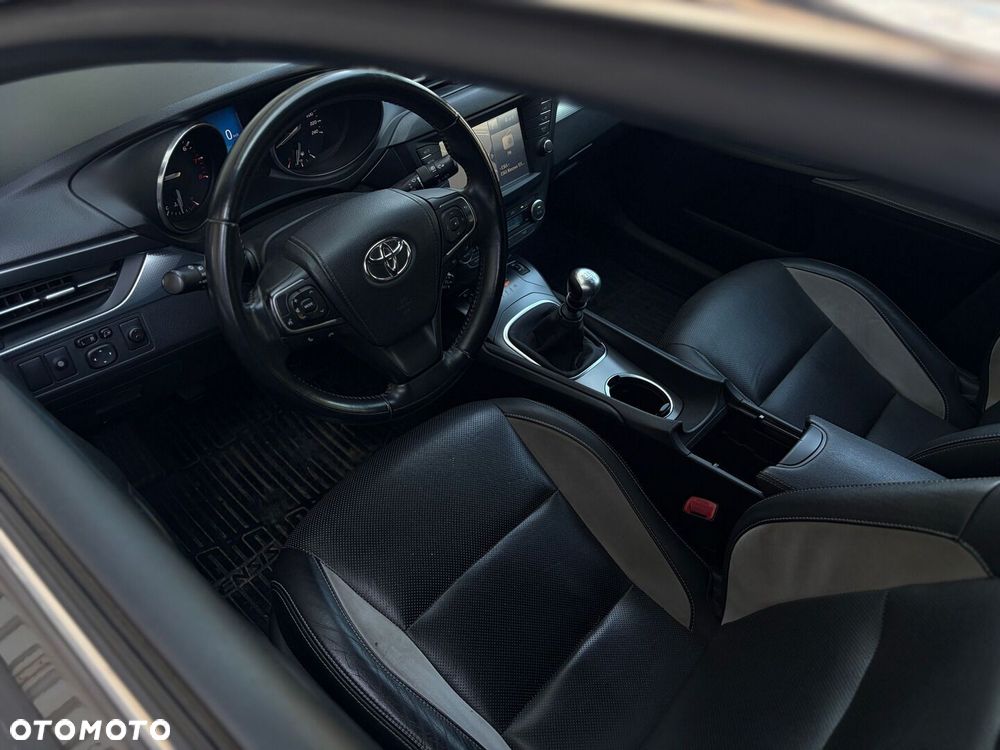 Toyota Avensis - 19